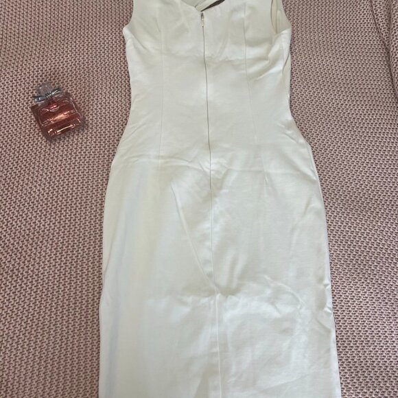 Cream White Fitted Dress - Picture 7 of 10